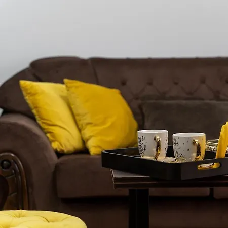 Durmitor 41, Kompleks Titova דירה