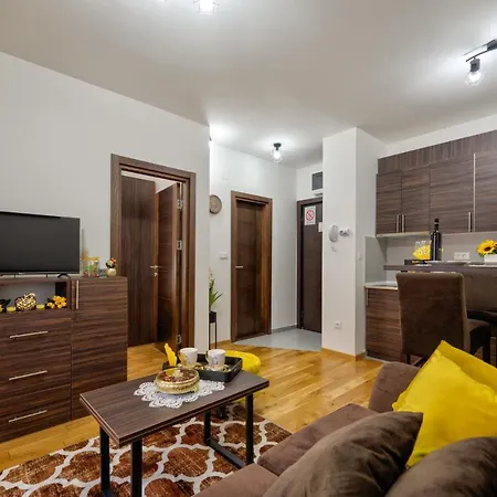 Durmitor 41, Kompleks Titova * Palisat