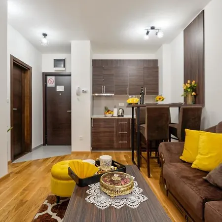 Durmitor 41, Kompleks Titova דירה Palisat