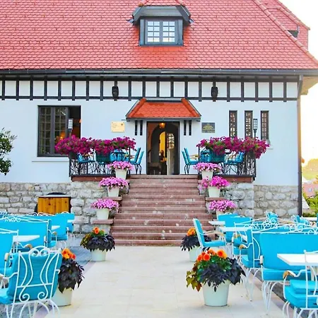 Durmitor 41, Kompleks Titova