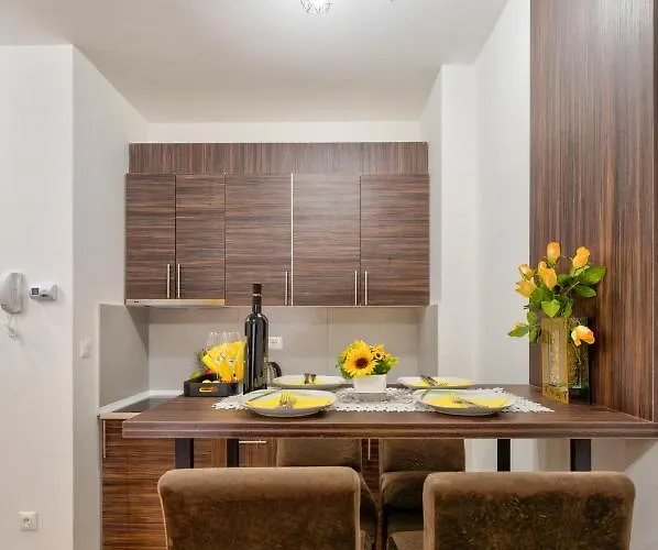 Durmitor 41, Kompleks Titova *