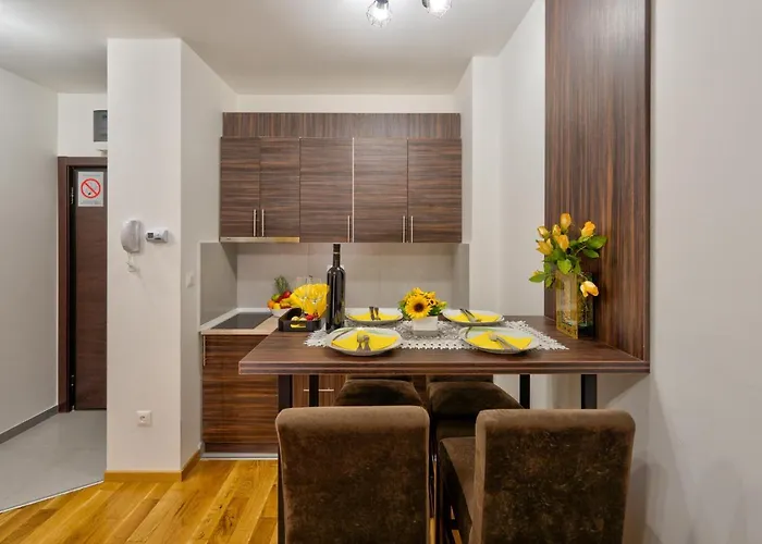 Durmitor 41, Kompleks Titova