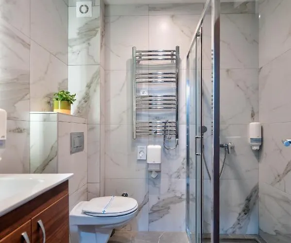 Durmitor 41, Kompleks Titova Apartamento